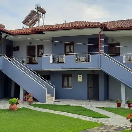 Maria - Pavlos And Apartment