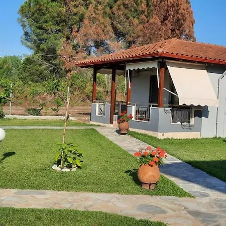 Maria - Pavlos And Apartment *