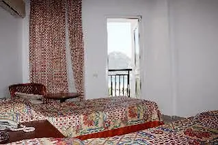 Maria - Pavlos Studios&apartments Vourvourou