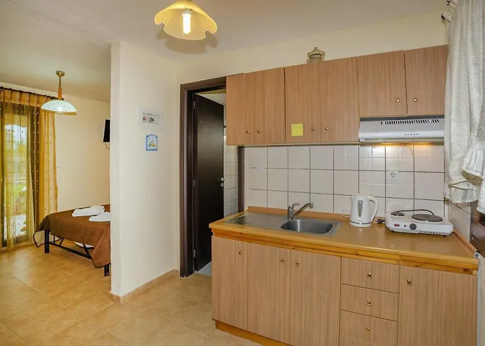 Maria - Pavlos Studios&apartments