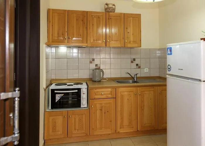 Maria - Pavlos Studios&apartments Vourvourou