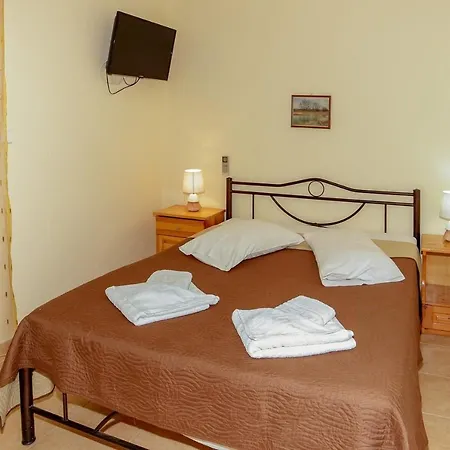 Maria - Pavlos And Apartament *