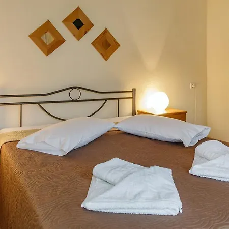 Maria - Pavlos And *