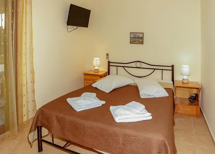 Maria - Pavlos And Apartamento *