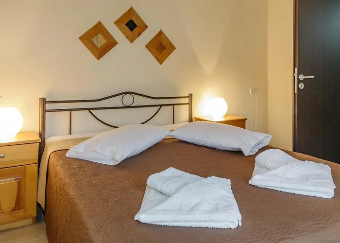 Maria - Pavlos And *